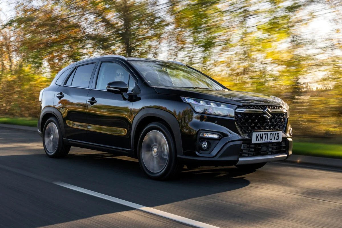 Suzuki S-Cross front view | Expert Rating